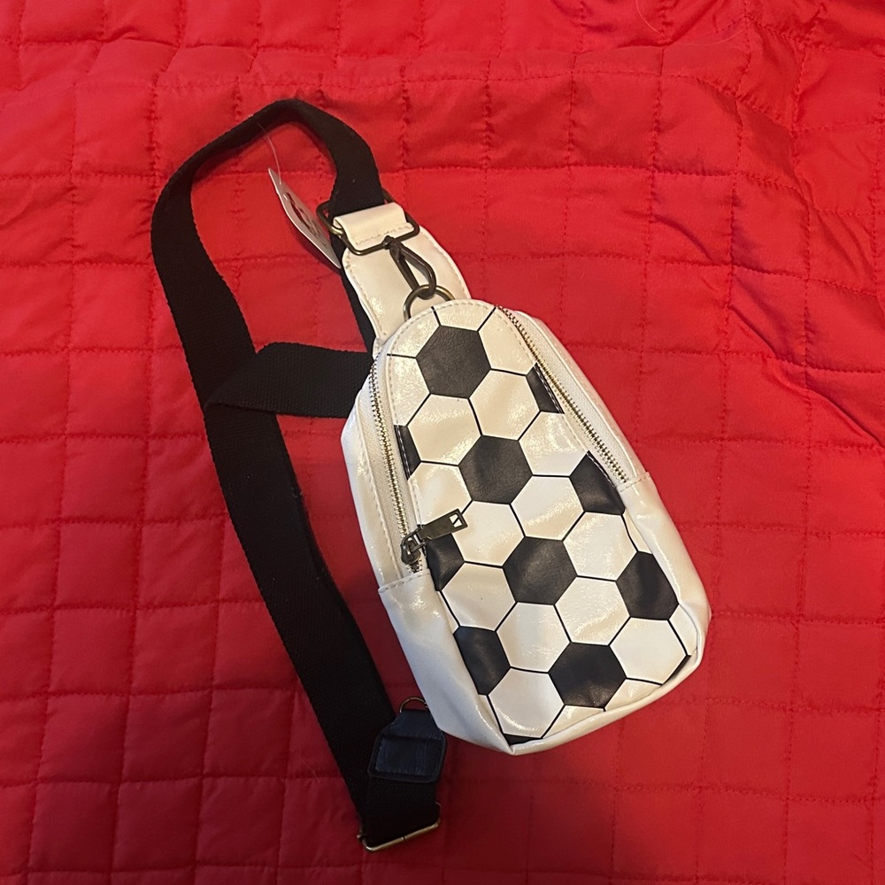 Black and White Hexagon Pattern Sling Bag